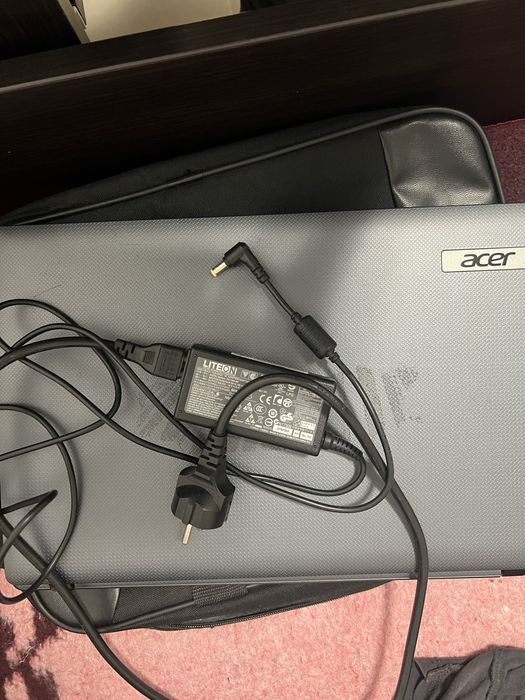 Laptop acer aspire 5733