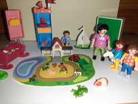 Фигурки и платформа за болница на Playmobil Плеймобил