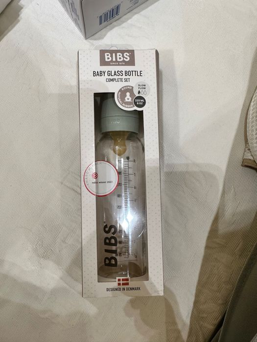 Бутылочка и чехол BIBS. Стекло
