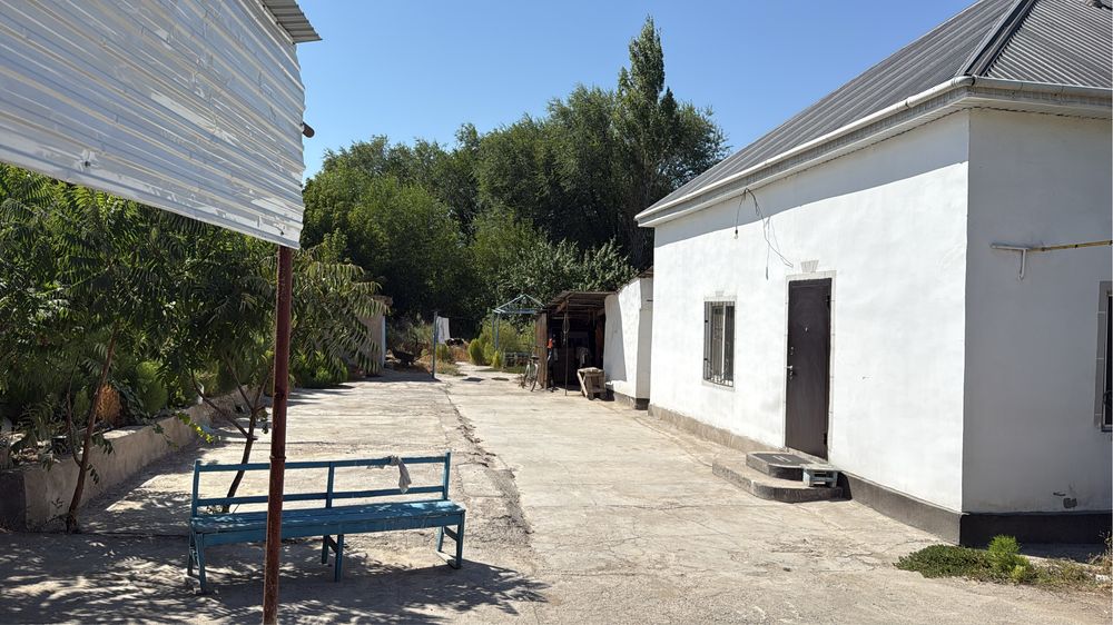 Продаю жилой дом на земле в село Толеби