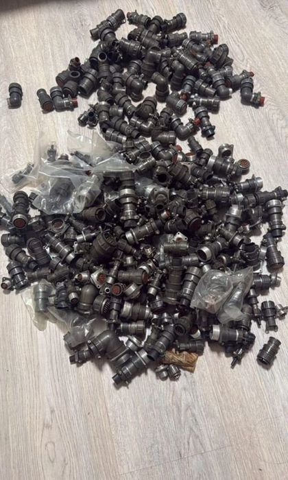 Разьемы и радиозапчасти