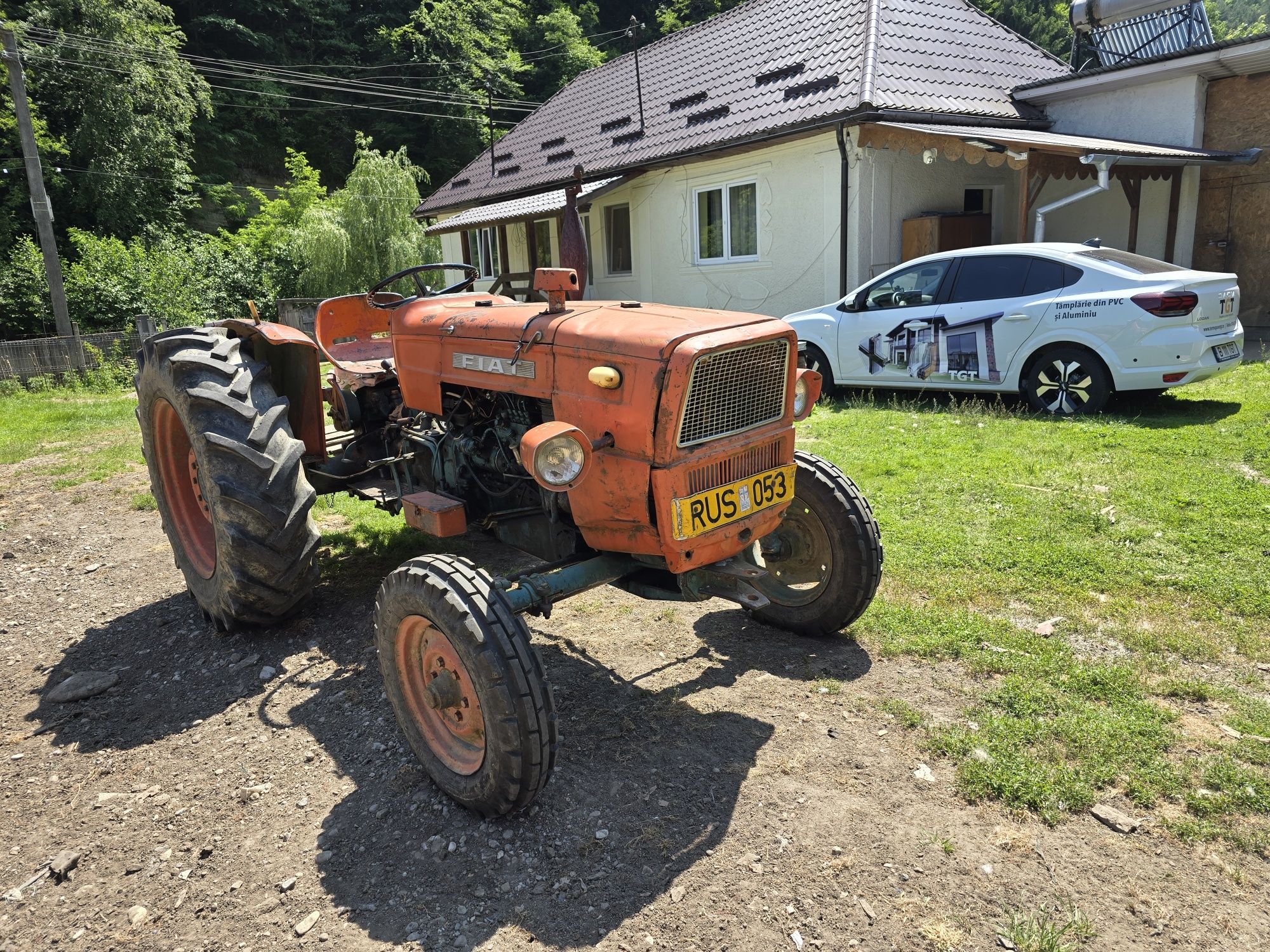 Vând tractor Fiat
