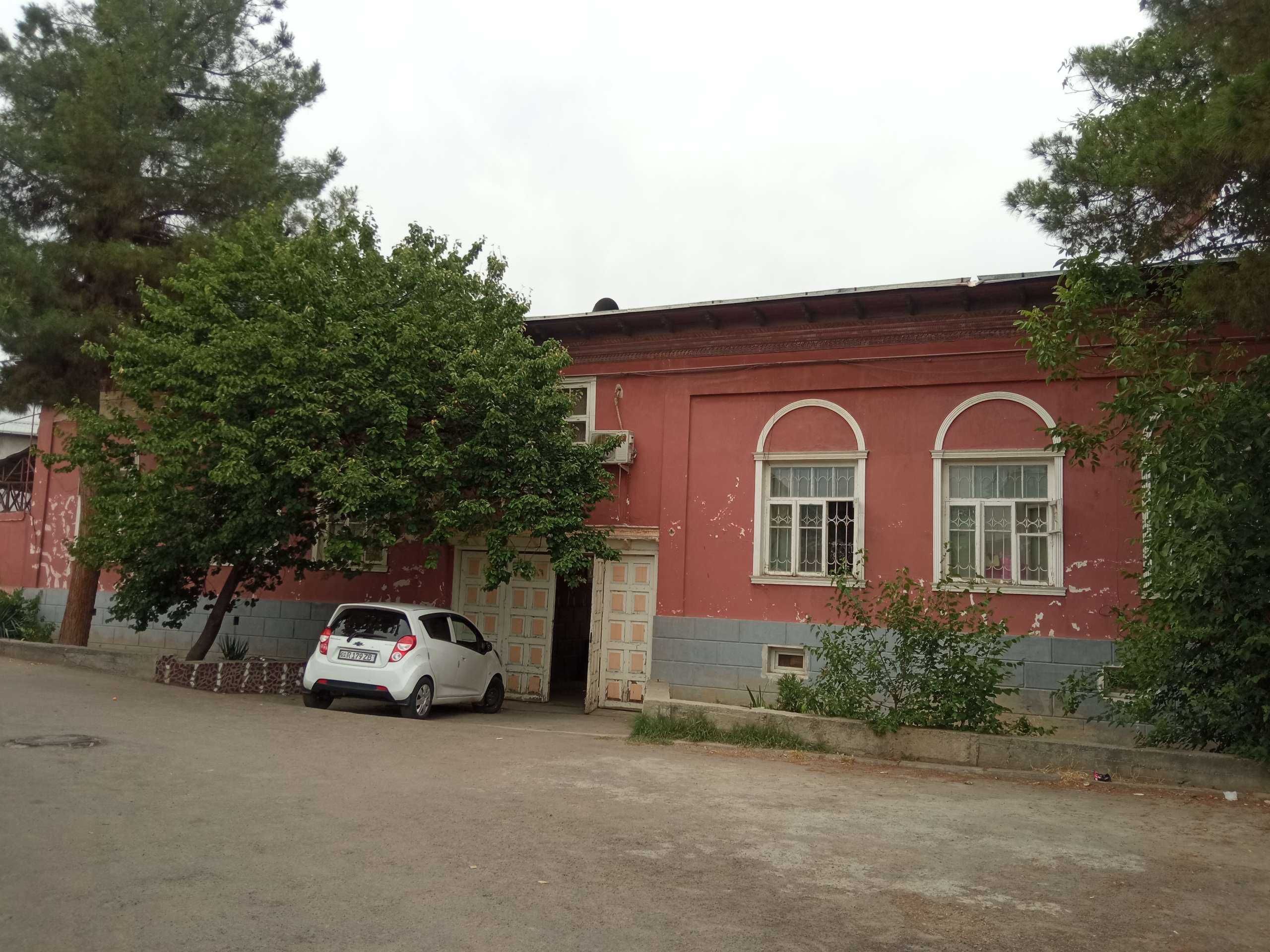 Продаётся Дом ( Участок ) Массив Феруза - под застройку 8 соток