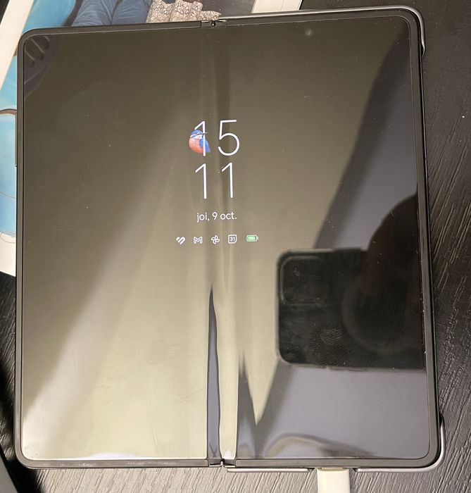 Honor Magic V2 pliabil , 16GB RAM , Defect mic ecran