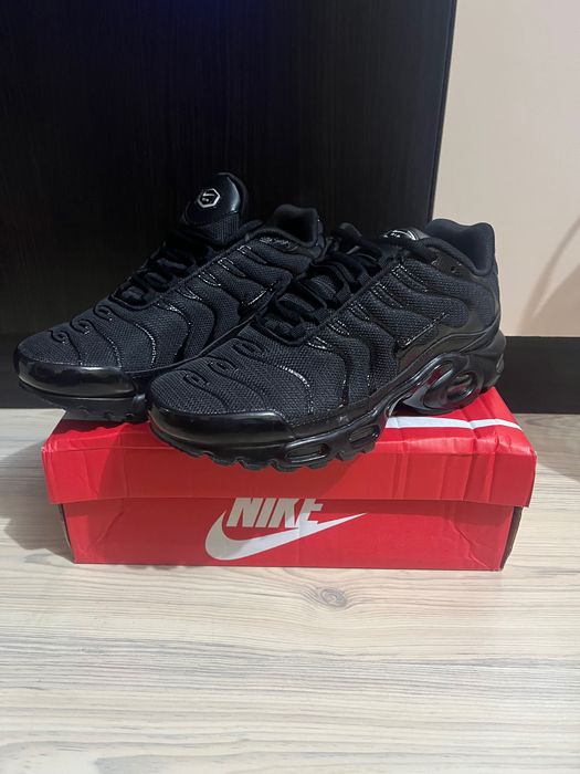 ЧИСТО НОВИ! Nike Air Max Tn