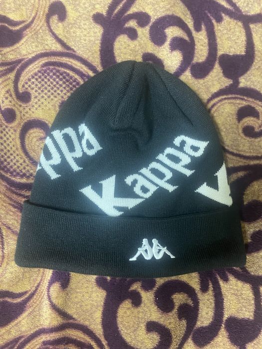 Продам качественные шапки на весну осень зиму