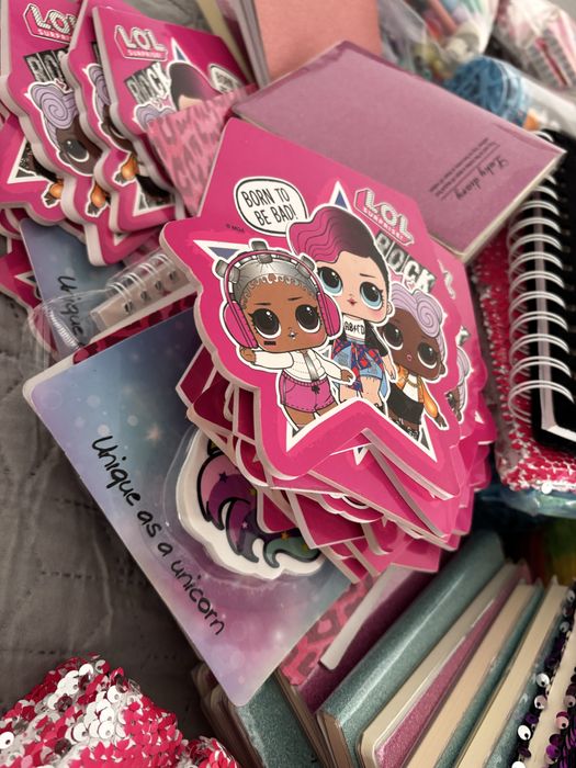 Jucarii, agende, pixuri - angro