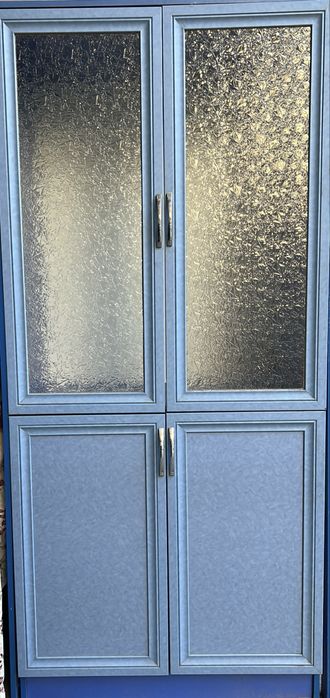 Шкаф для дома и кухни