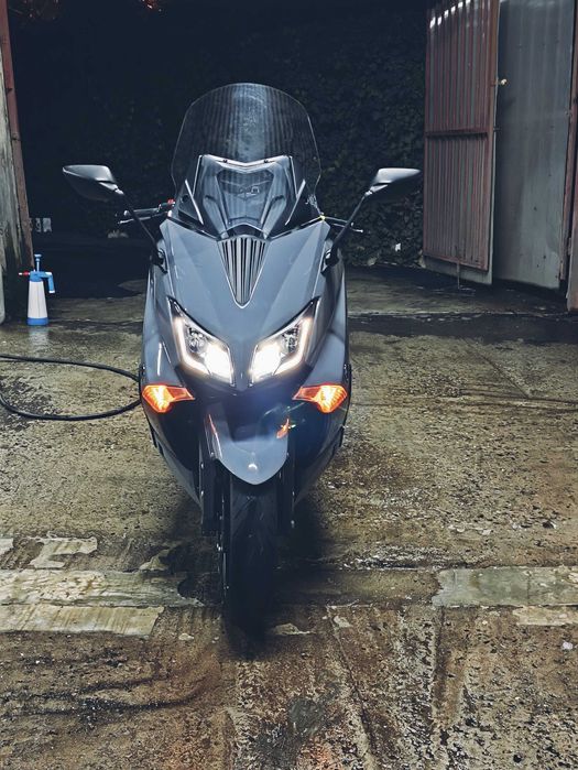 Yamaha TMAX530 (Luxmax)