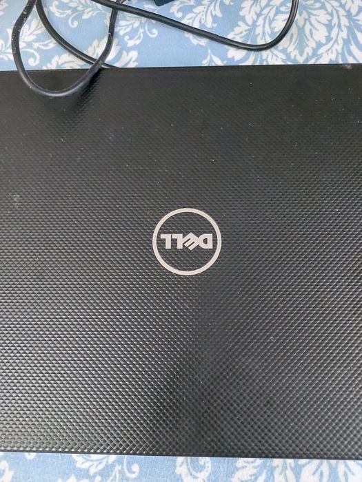 Продам ноутбук Делл