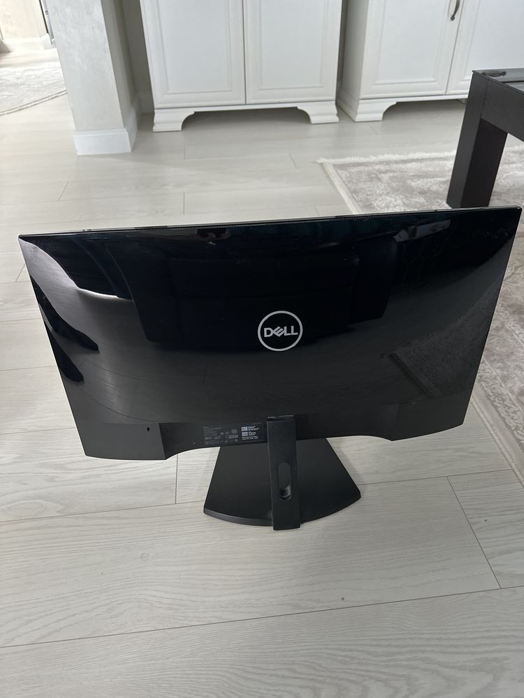 Monitor DELL.