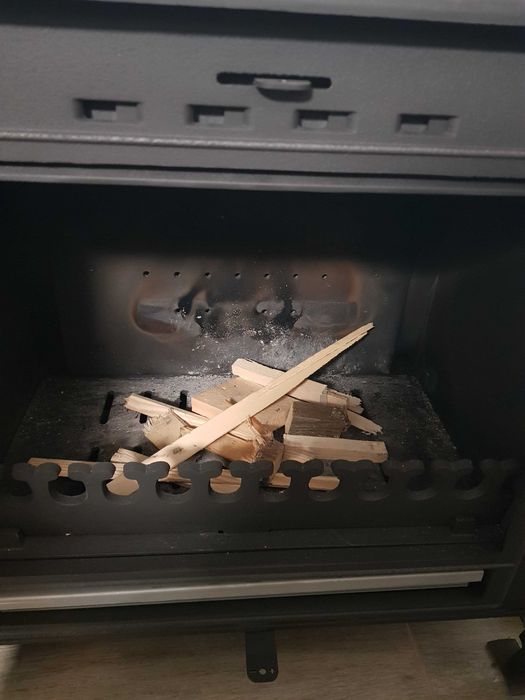 Șemineu fontă ,toată din fontă ,fără tablă