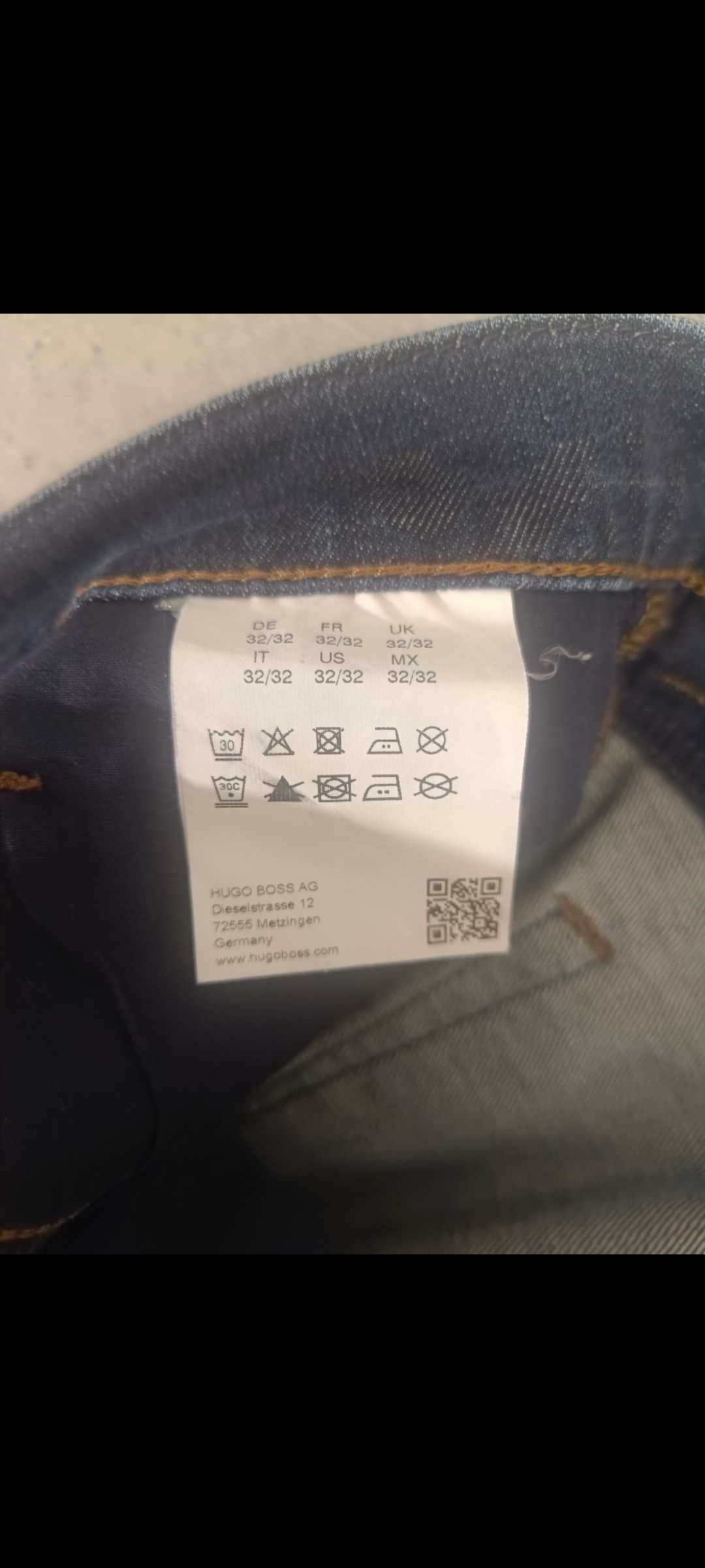 Мъжки дънки Hugo Boss