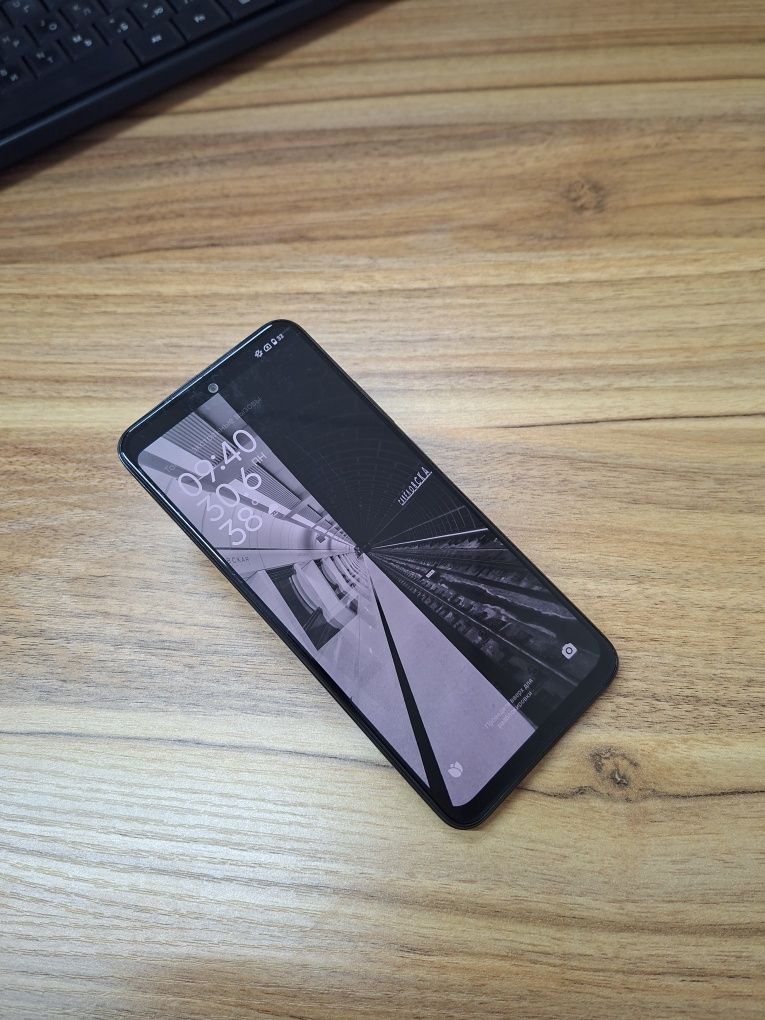 Redmi Note 11 pro 128 
Holati yaxshi ozimiza ishtalib yurgan telfon is