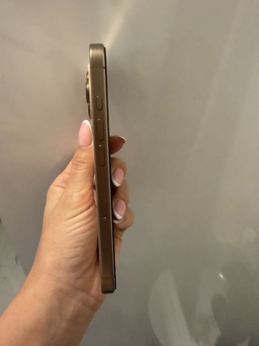 Iphone 16 pro 256GB Desert Gold