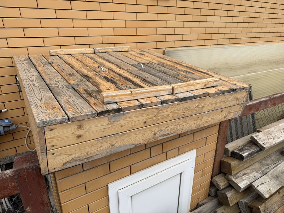 Продам песочницу в хорошем состоянии