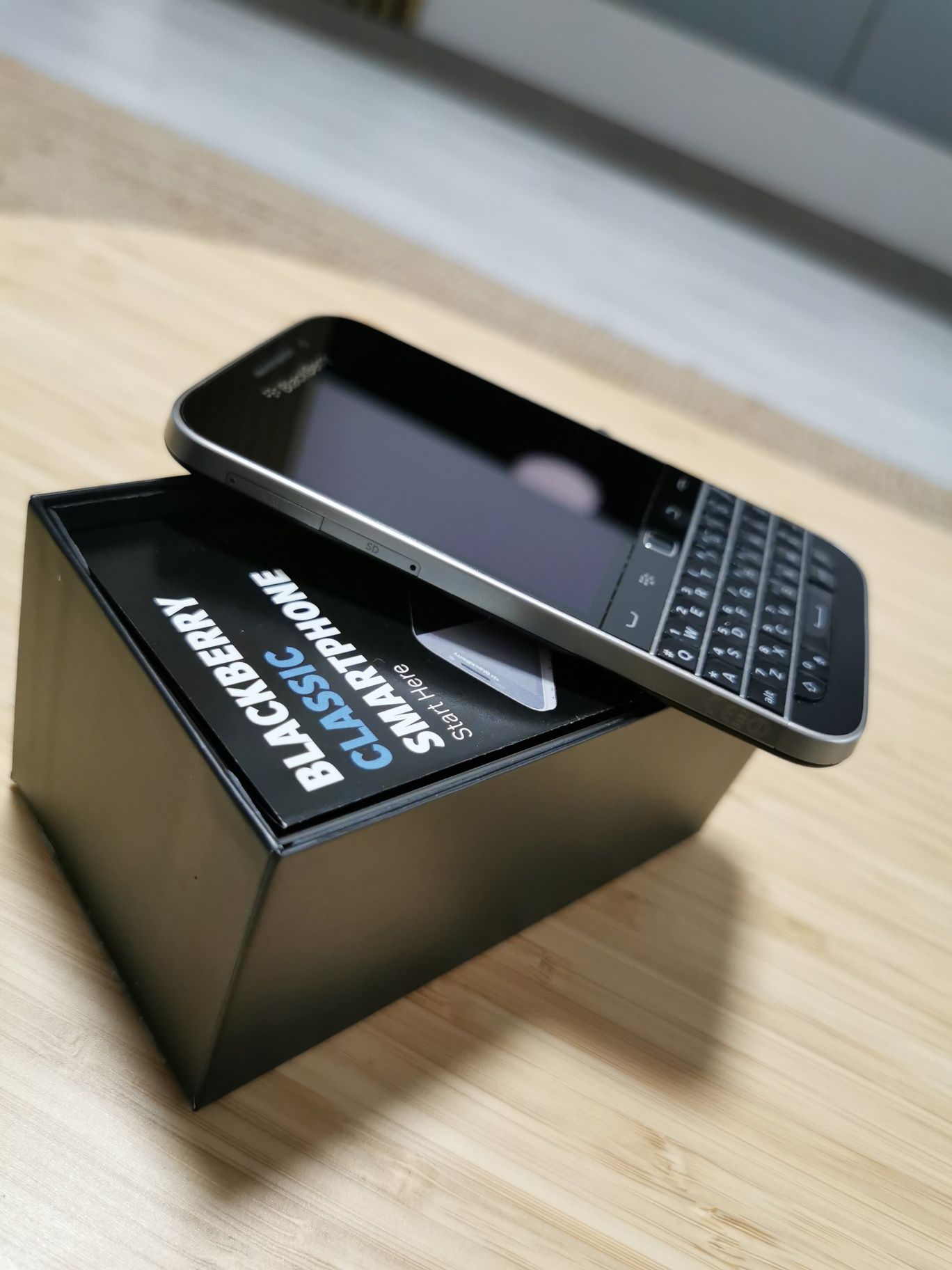 Blackberry Classic Neverlocked