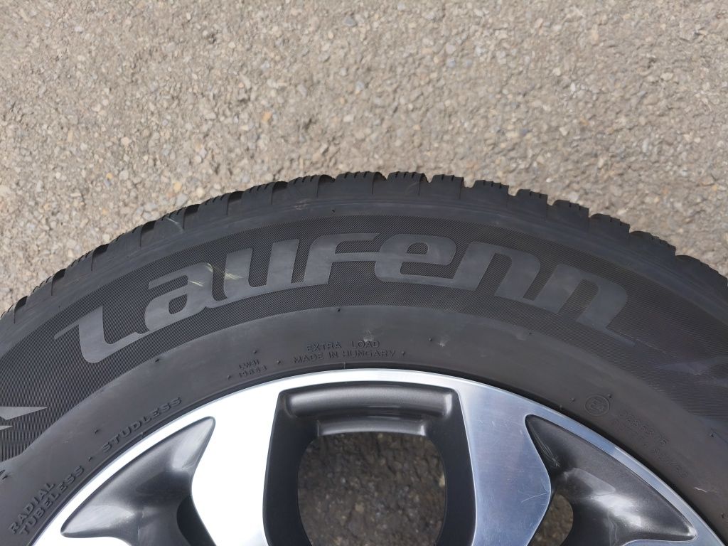 235/65/17" 4бр Laofen winter i fit,doy3523,7mm