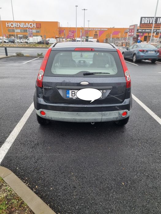 Vand Ford Fiesta 1.4 benzina 2007