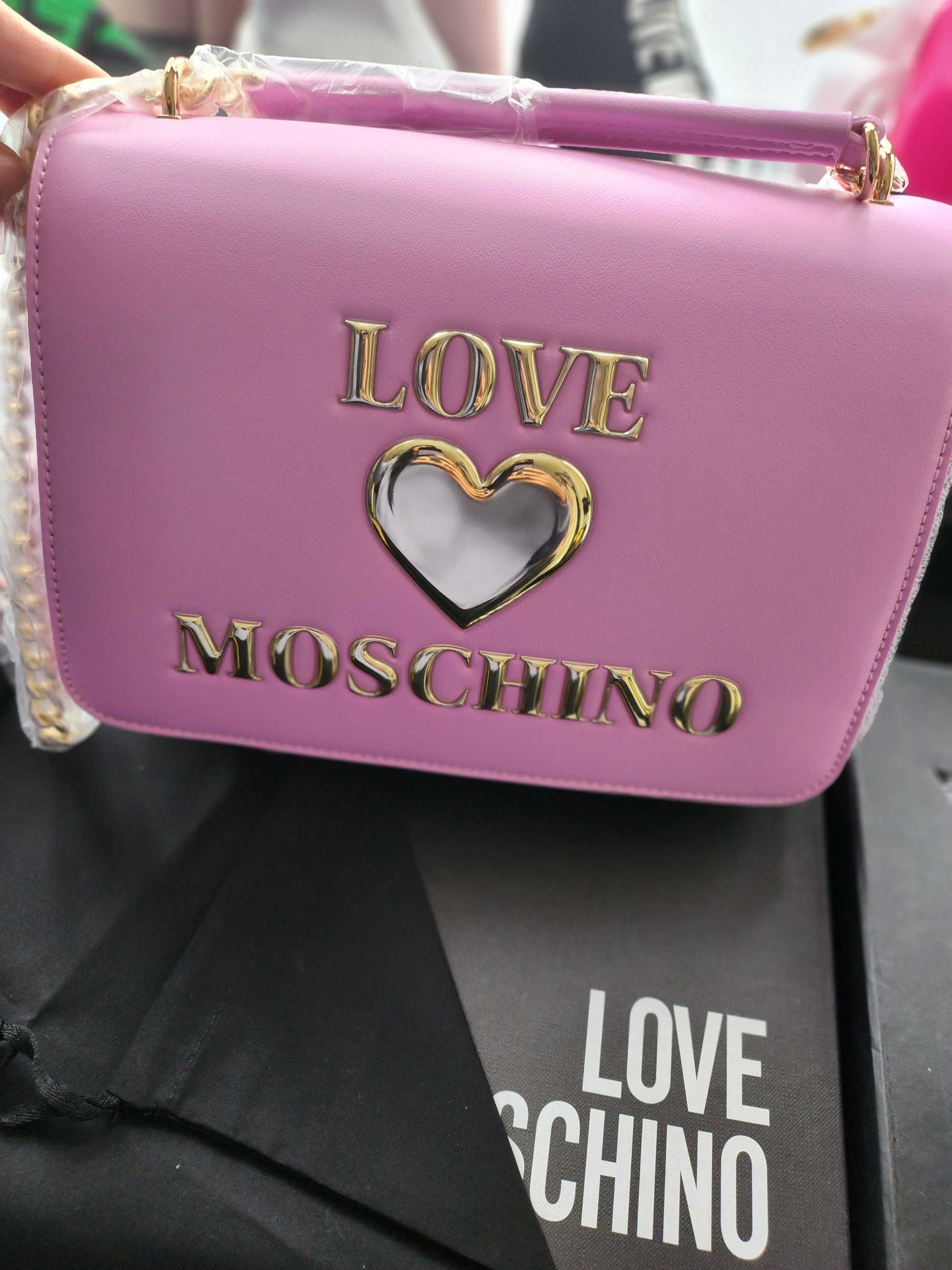 Чанти Нови Оригинални love Moschino