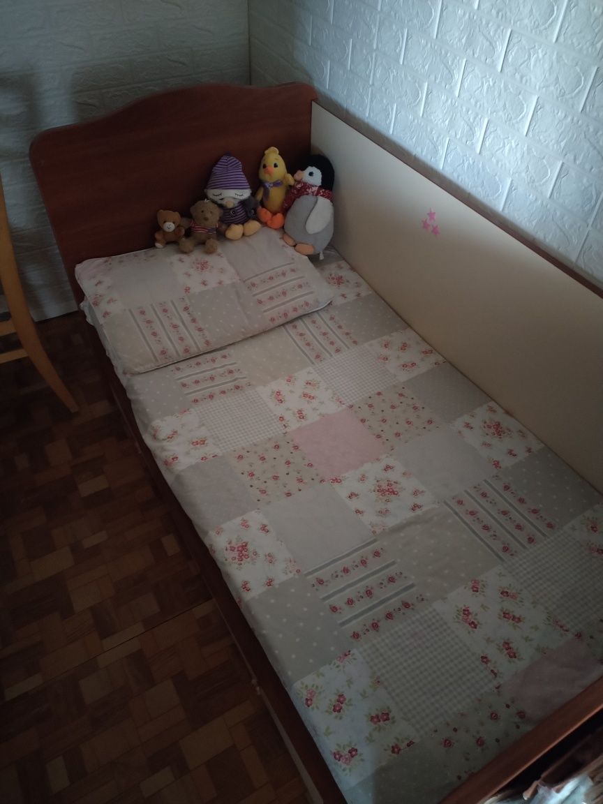 Подарявам детско легло