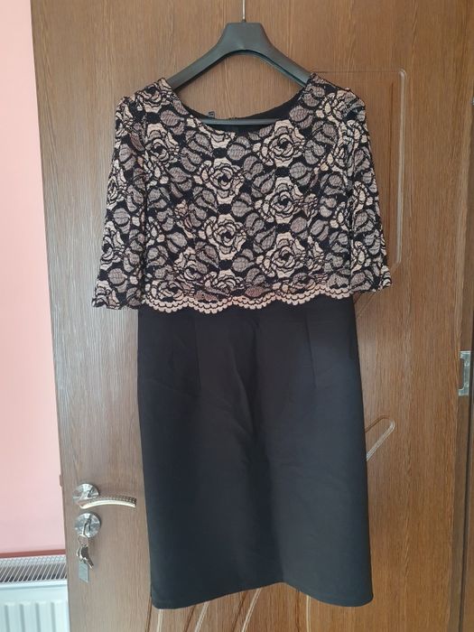 Дамска     Рокля