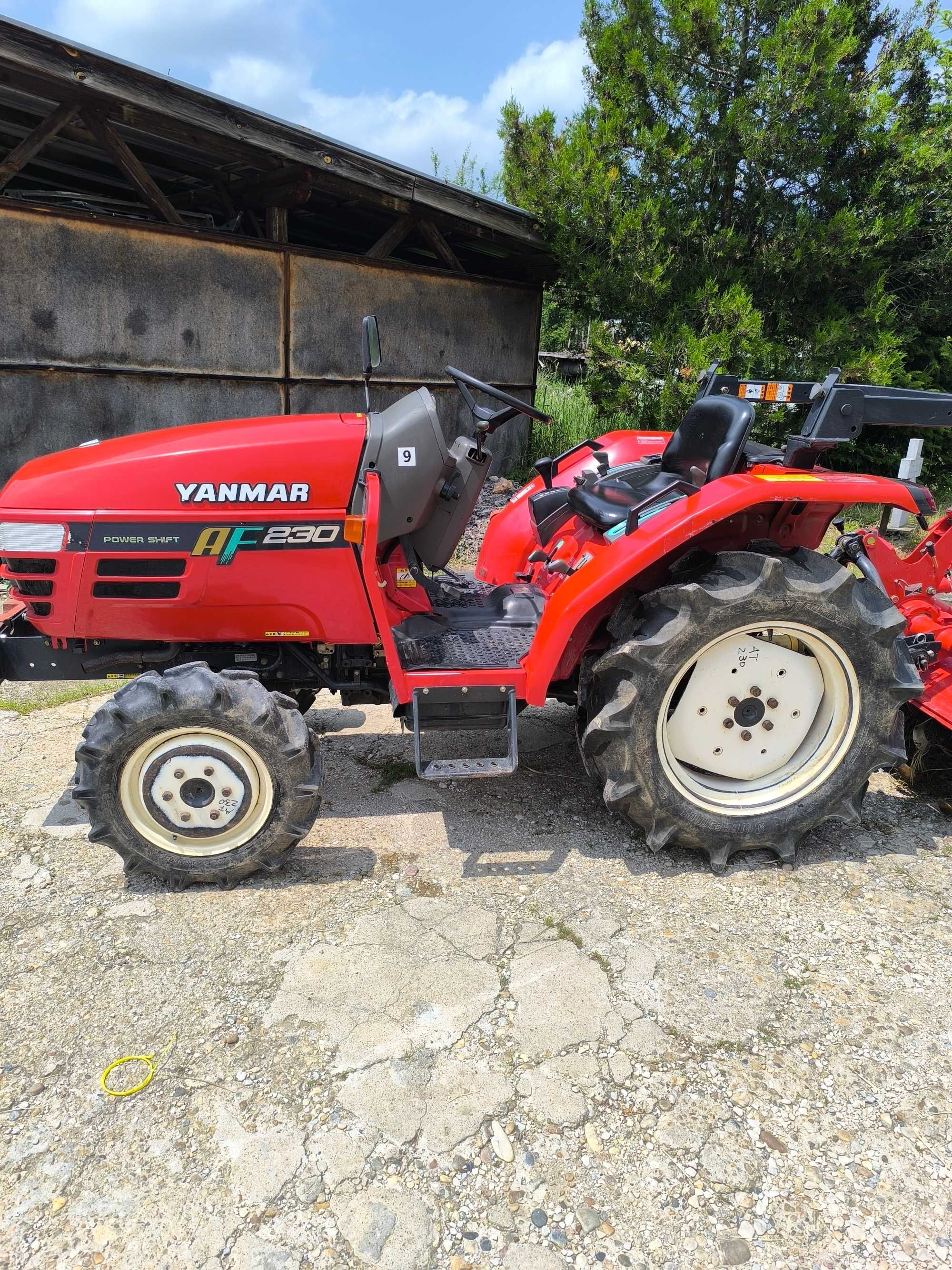 Трактор Yanmar af 230
