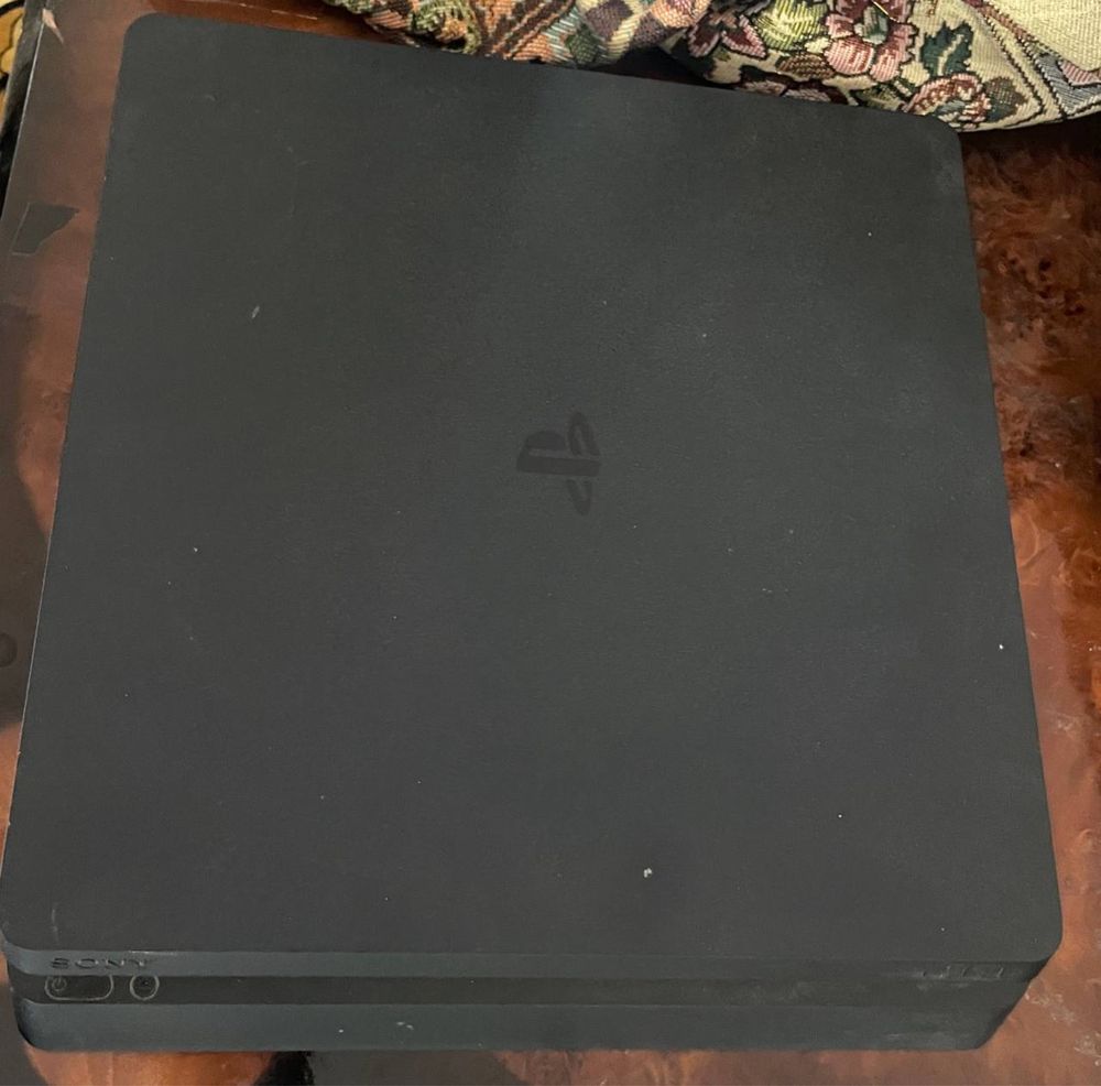 Playstation 4 srochni sotlad