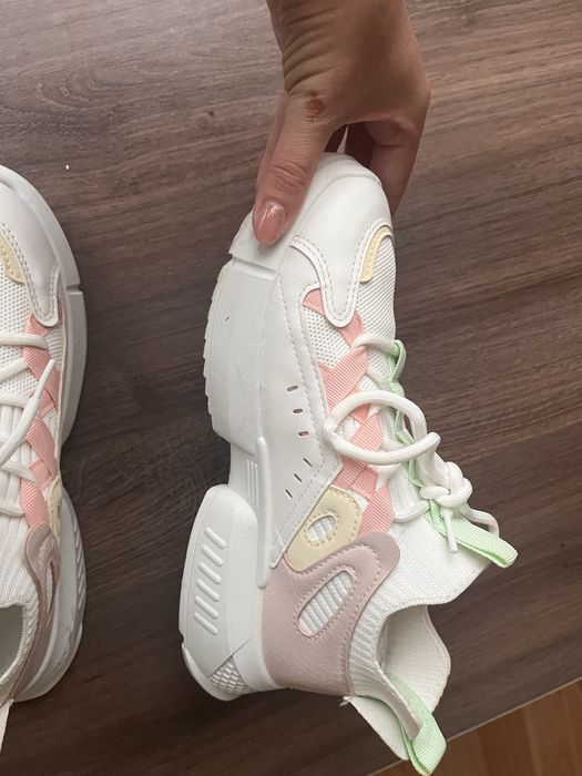 Дамски маратонки