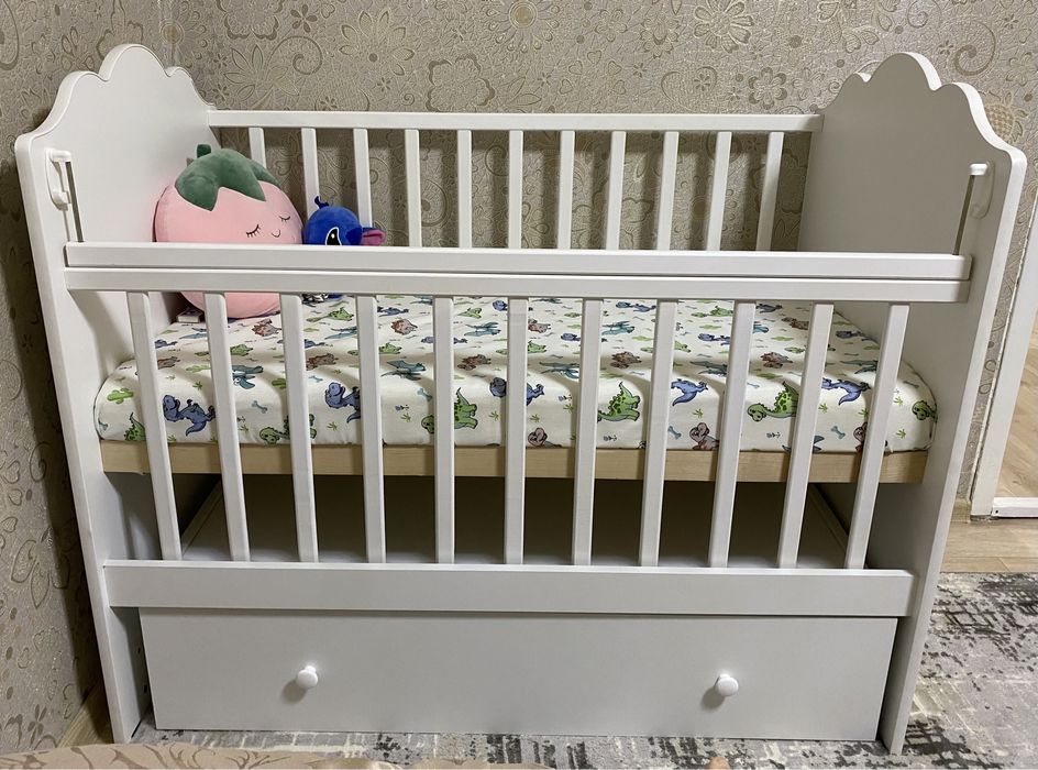 Продам детскую кроватку