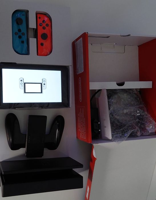 Vând Consolă Nintendo Switch