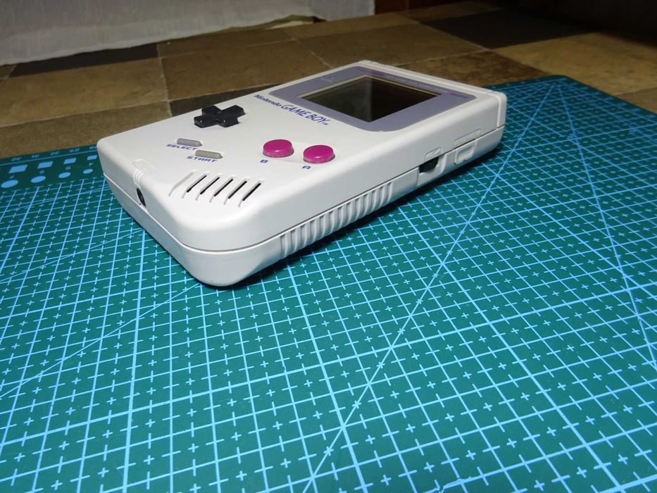 Consola jocuri retro Nintendo Game Boy DMG-01