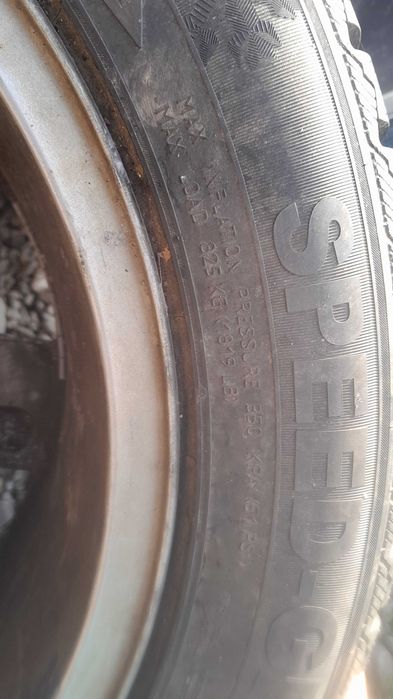 Anvelope iarna  225 55 16