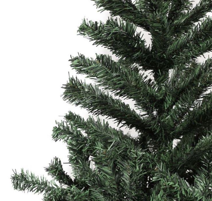 Brad de Craciun Artificial Verde cu 540 de ramuri - 1.80m