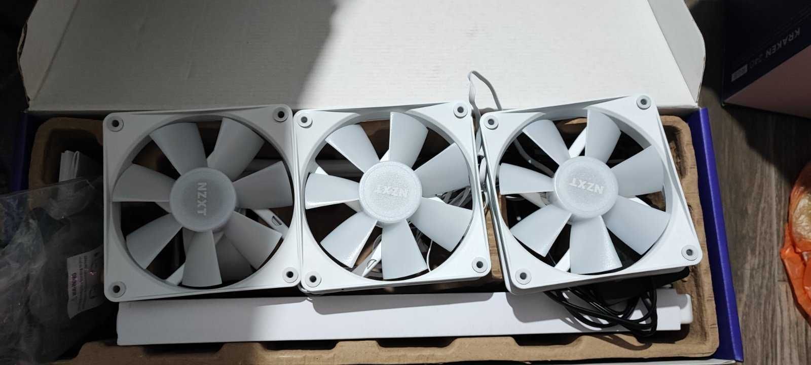 Охладител за процесор NZXT Kraken Elite 360 RGB White, LCD Display