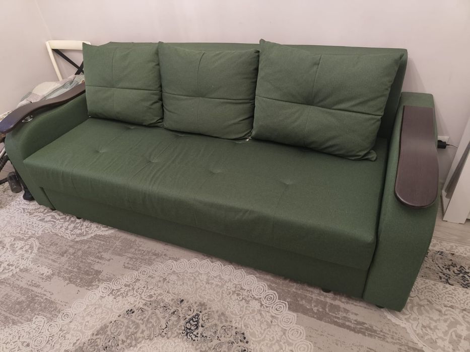 Продам диван б/у