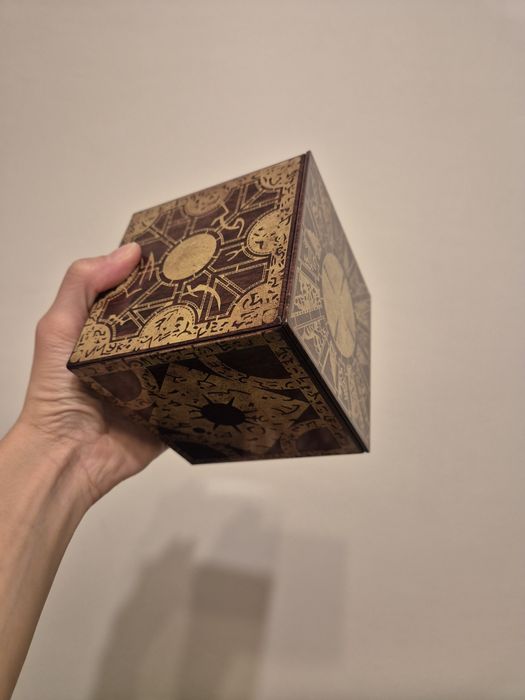 Cub Hellraiser 3 Hell On Earth