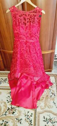 Шикарное красное платье на выпускной