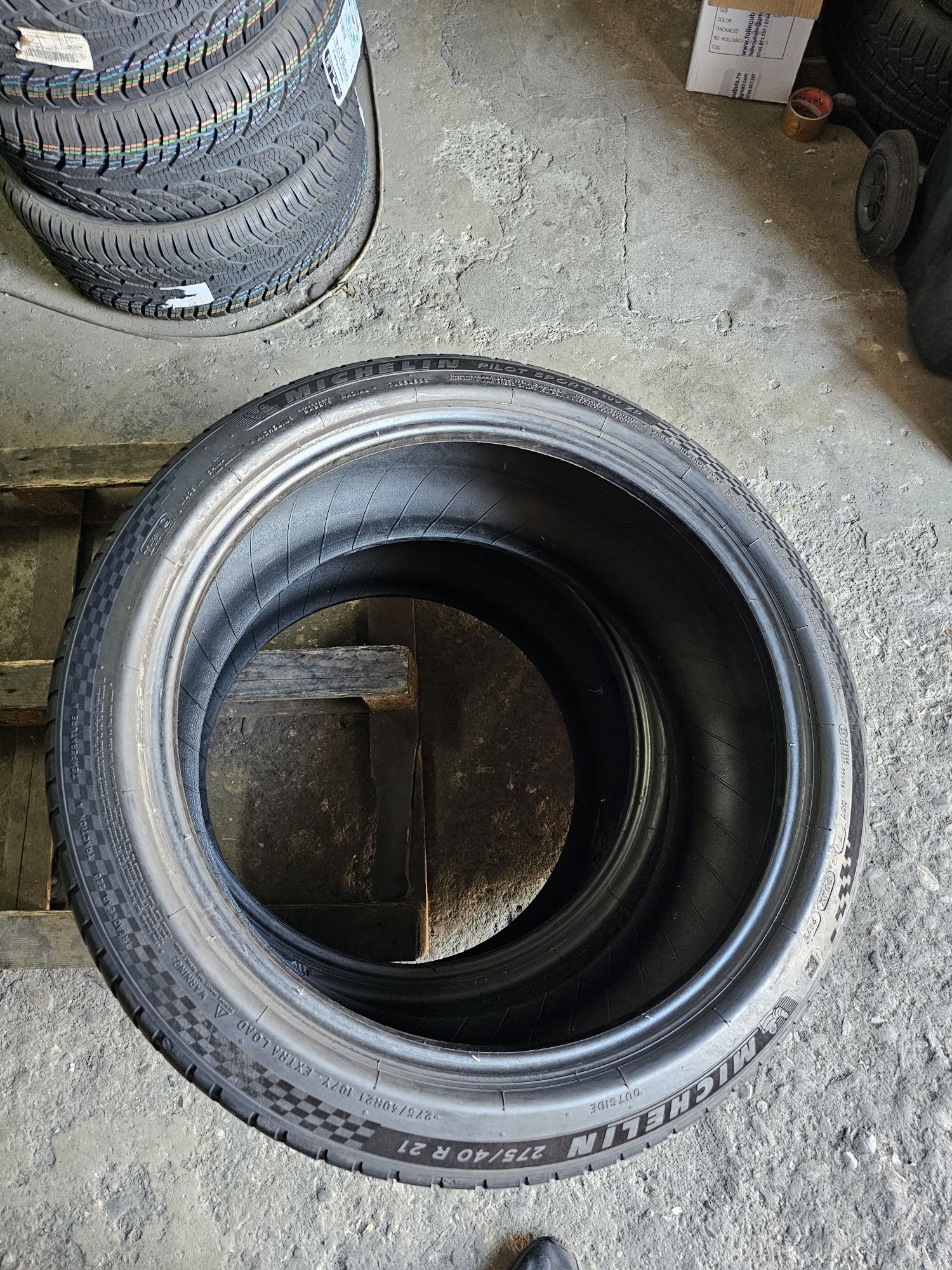 2 anvelope vara 275 40 21 Michelin 2022 Runflat
