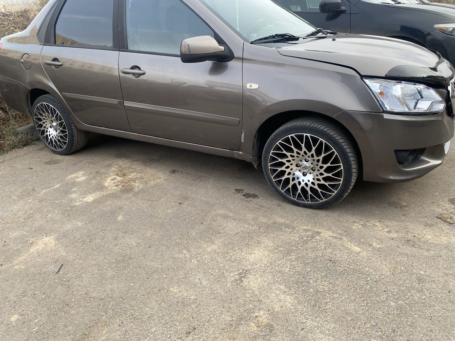 Комплект. Все сезонка 205 40 r17.  Пакришка Charmhoo winter sport