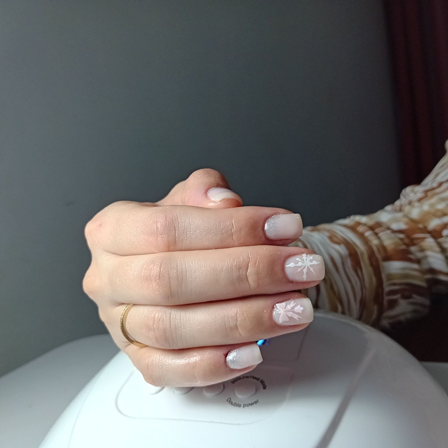 Unghii gel/ semi 50 de lei
