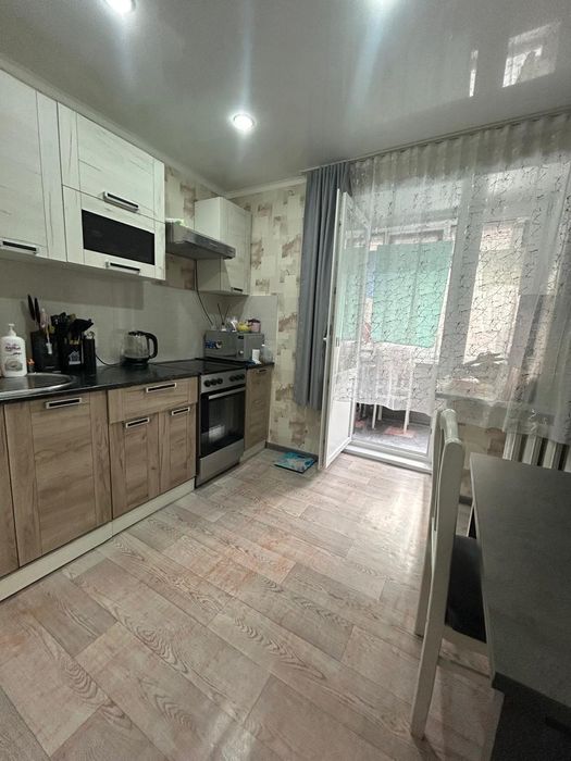 Продаётся 1,5- ка по ул. Виноградова, 29