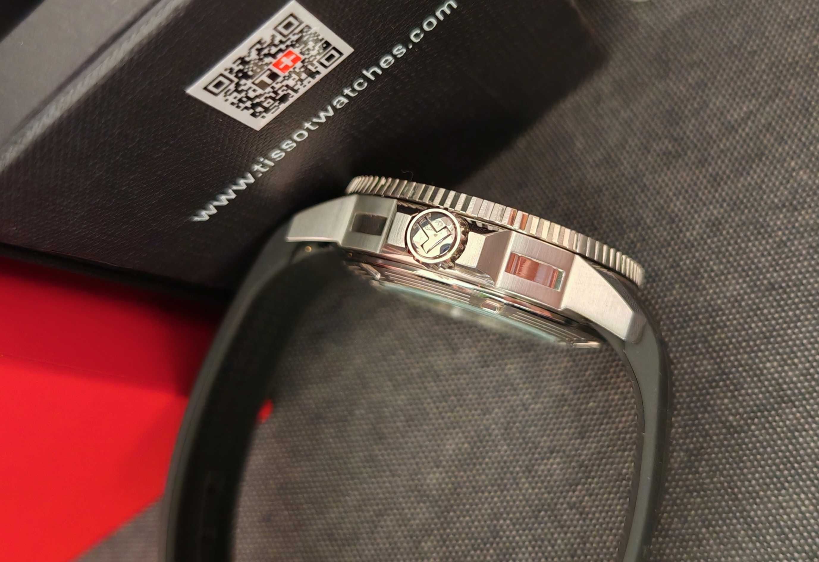 TISSOT SEASTAR 1000 POWERMATIC 80 като чисто нов оригинален комплект