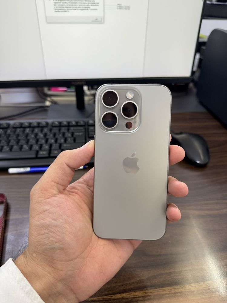 15 pro 256GB %90
