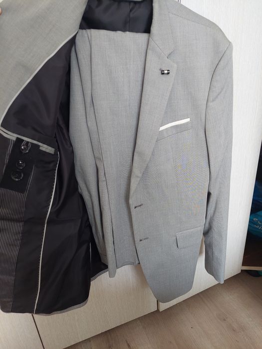 Costum Zara bărbați (sacou+pantaloni), ca nou, mărime M