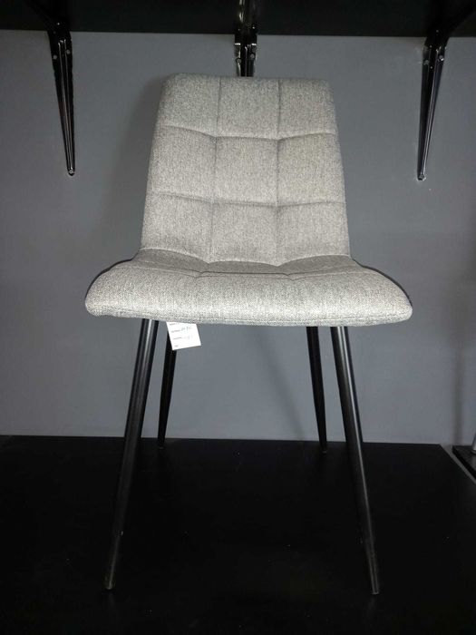 Scaun cadru metalic negru, scoica tapitata gri 1 bucata