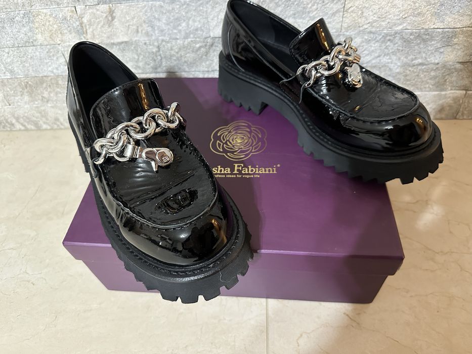 Mocasini piele lacuita
