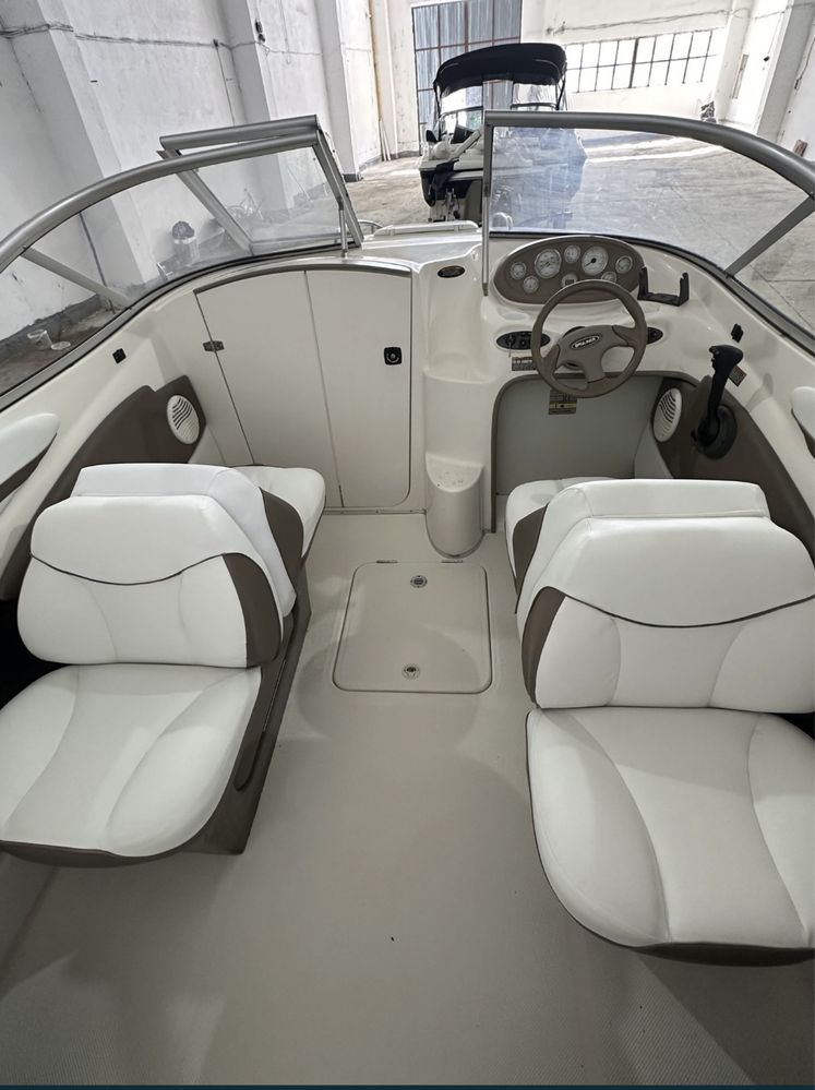 Vand Bayliner Capri 602 cu peridoc