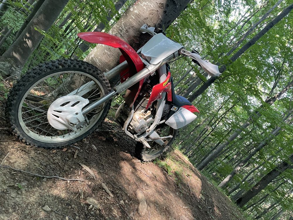 Vand HONDA 250 .