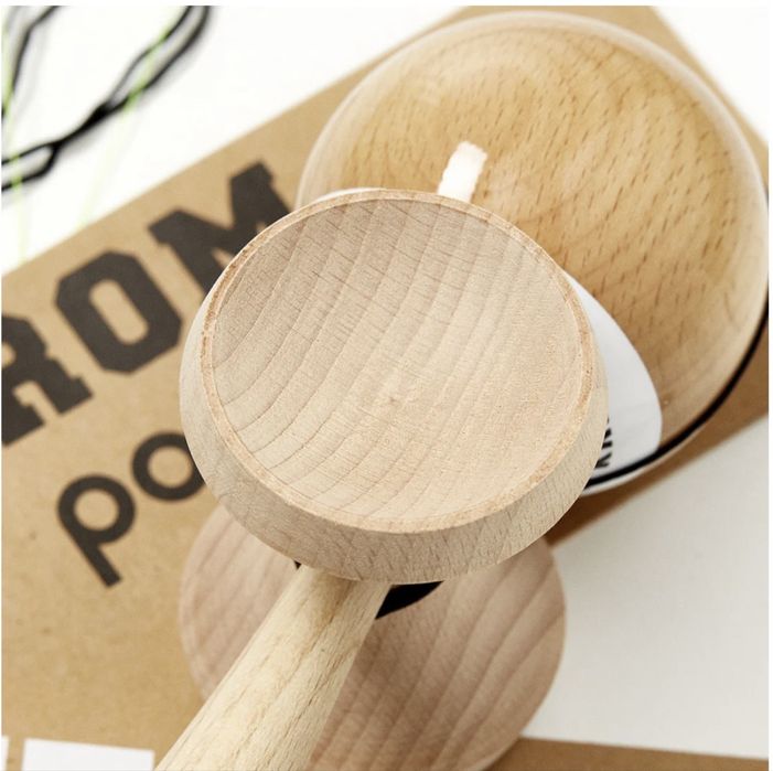 Kendama Krom Pop Lol Sticky naked